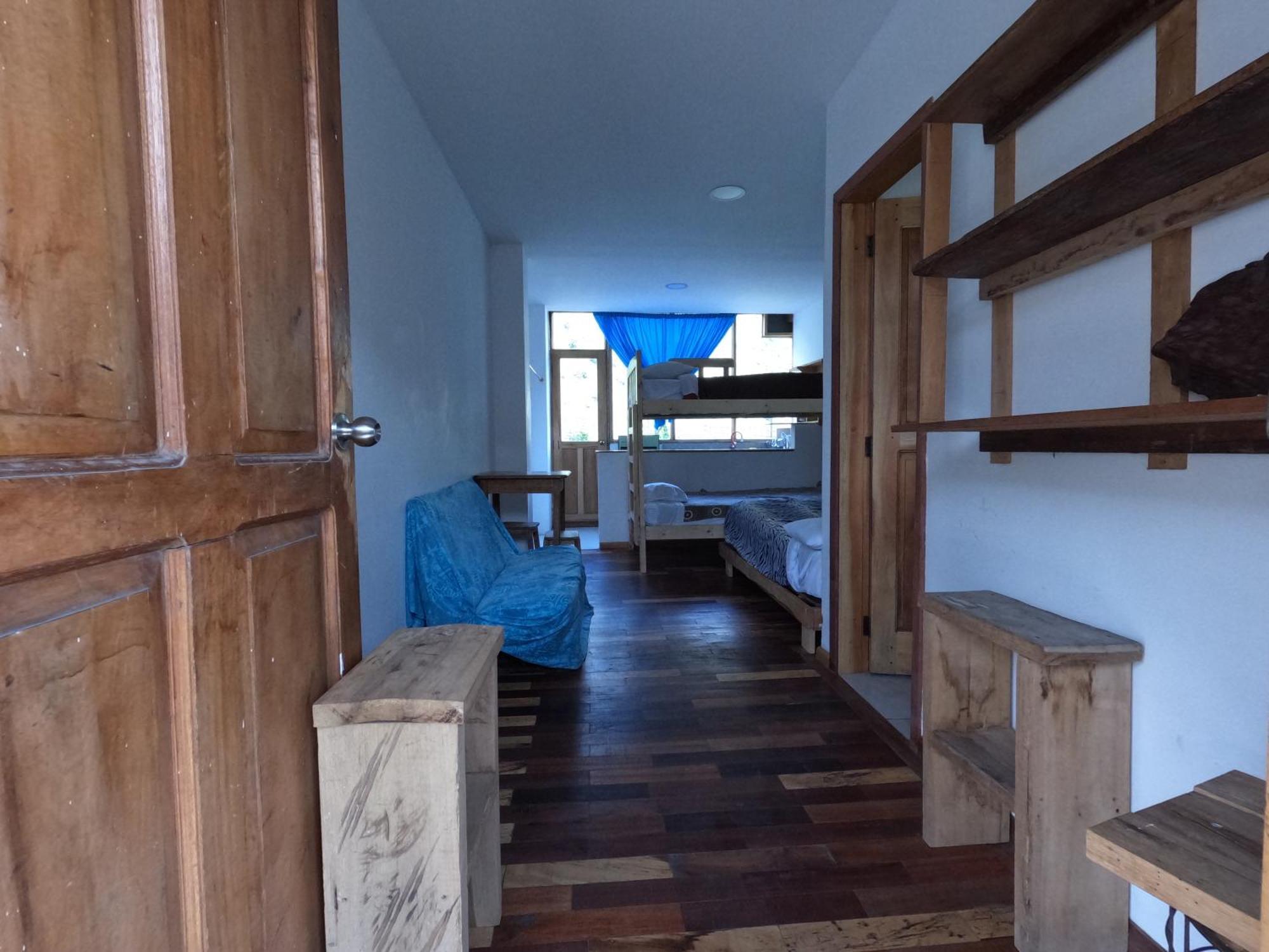 Backpackers-Balcones-River-Lodge バーニョス エクステリア 写真