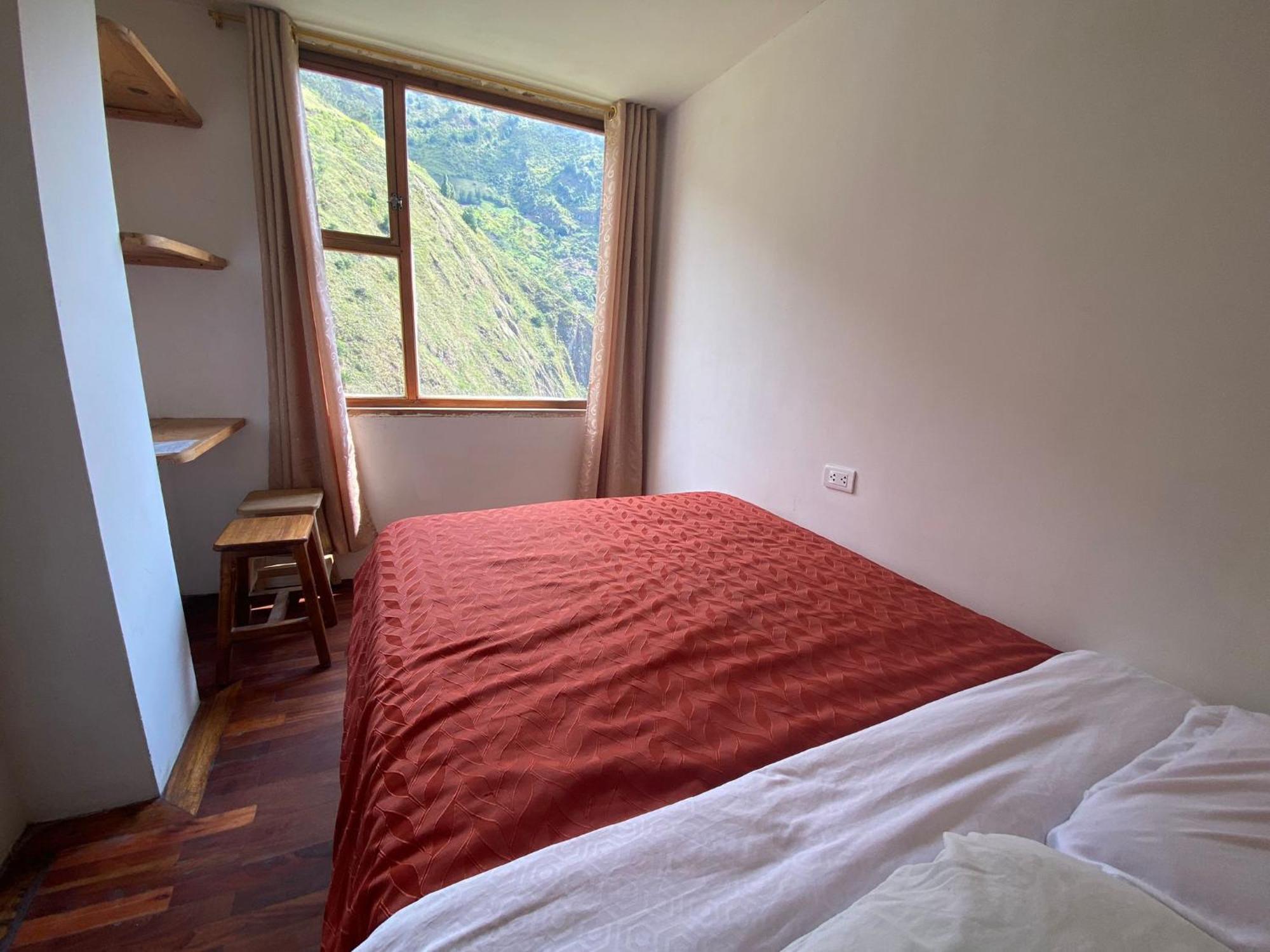 Backpackers-Balcones-River-Lodge バーニョス エクステリア 写真