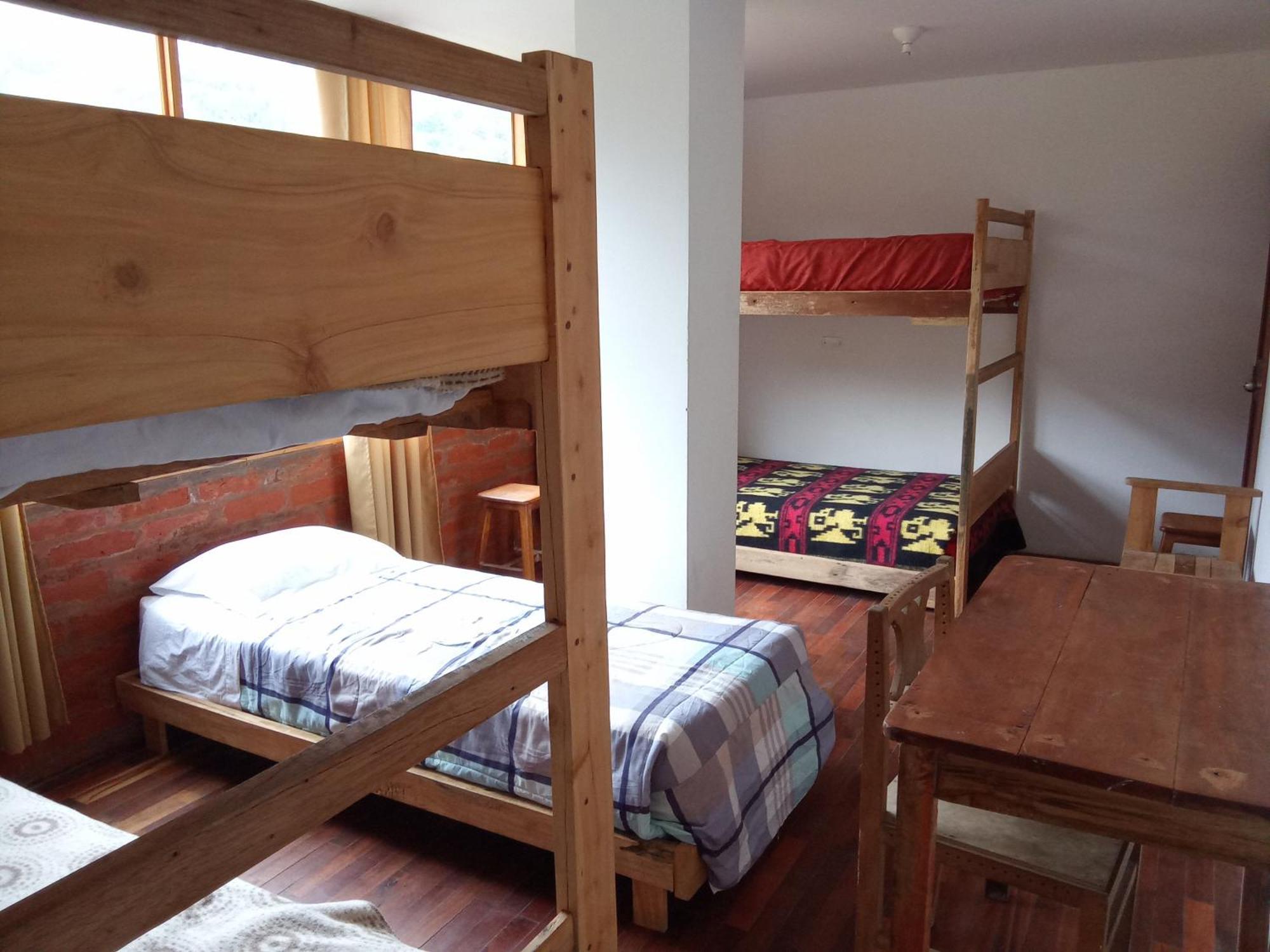 Backpackers-Balcones-River-Lodge バーニョス エクステリア 写真
