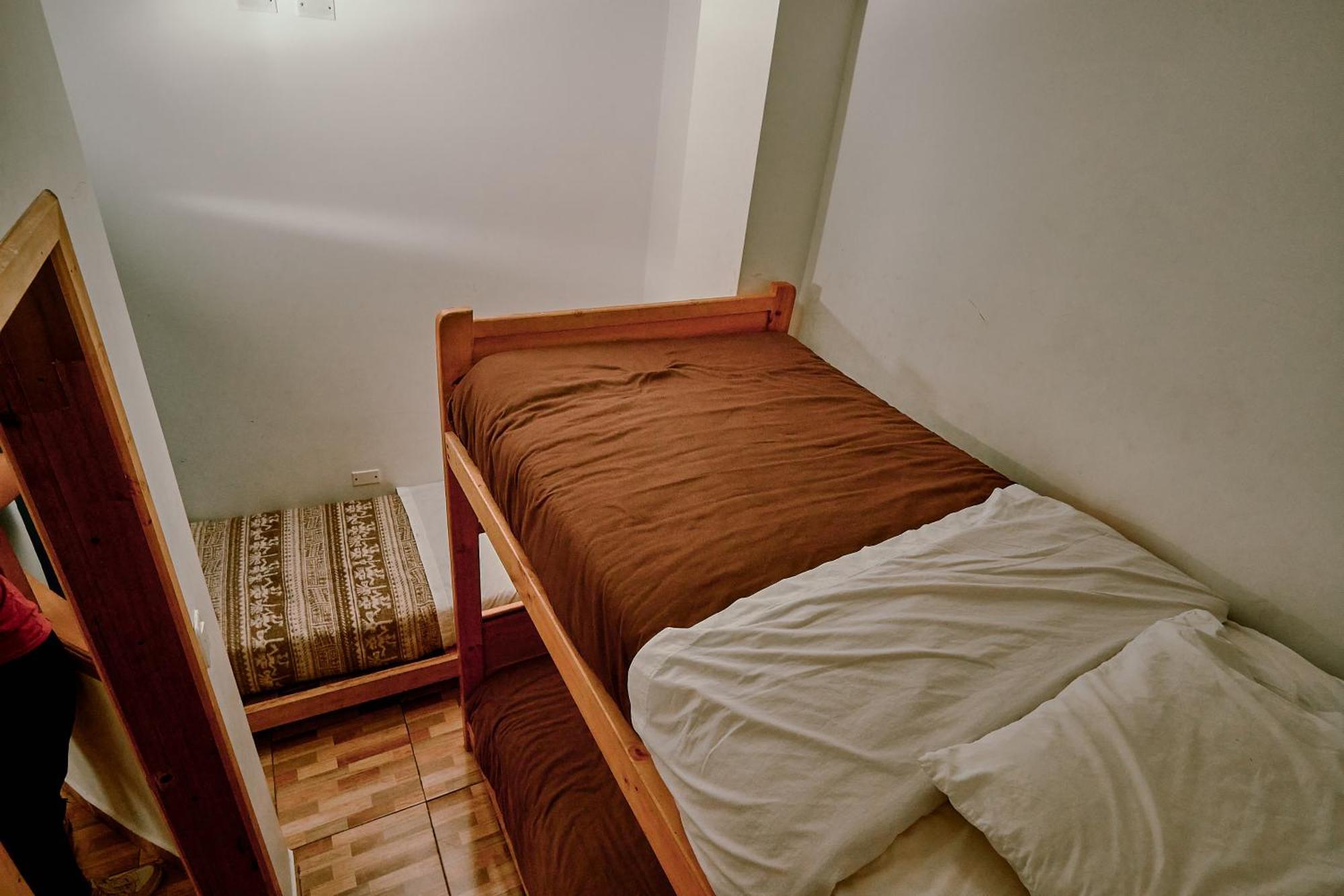Backpackers-Balcones-River-Lodge バーニョス エクステリア 写真