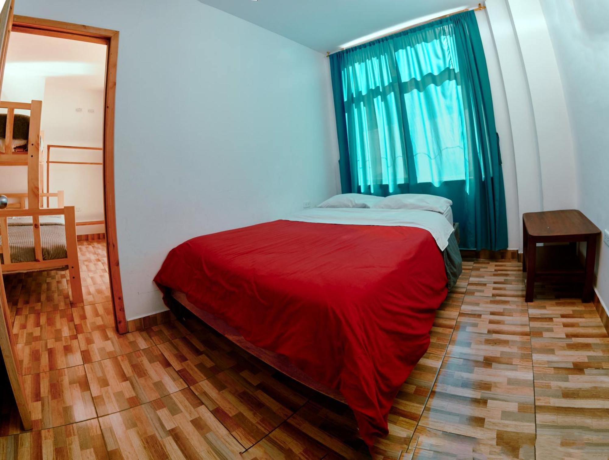 Backpackers-Balcones-River-Lodge バーニョス エクステリア 写真
