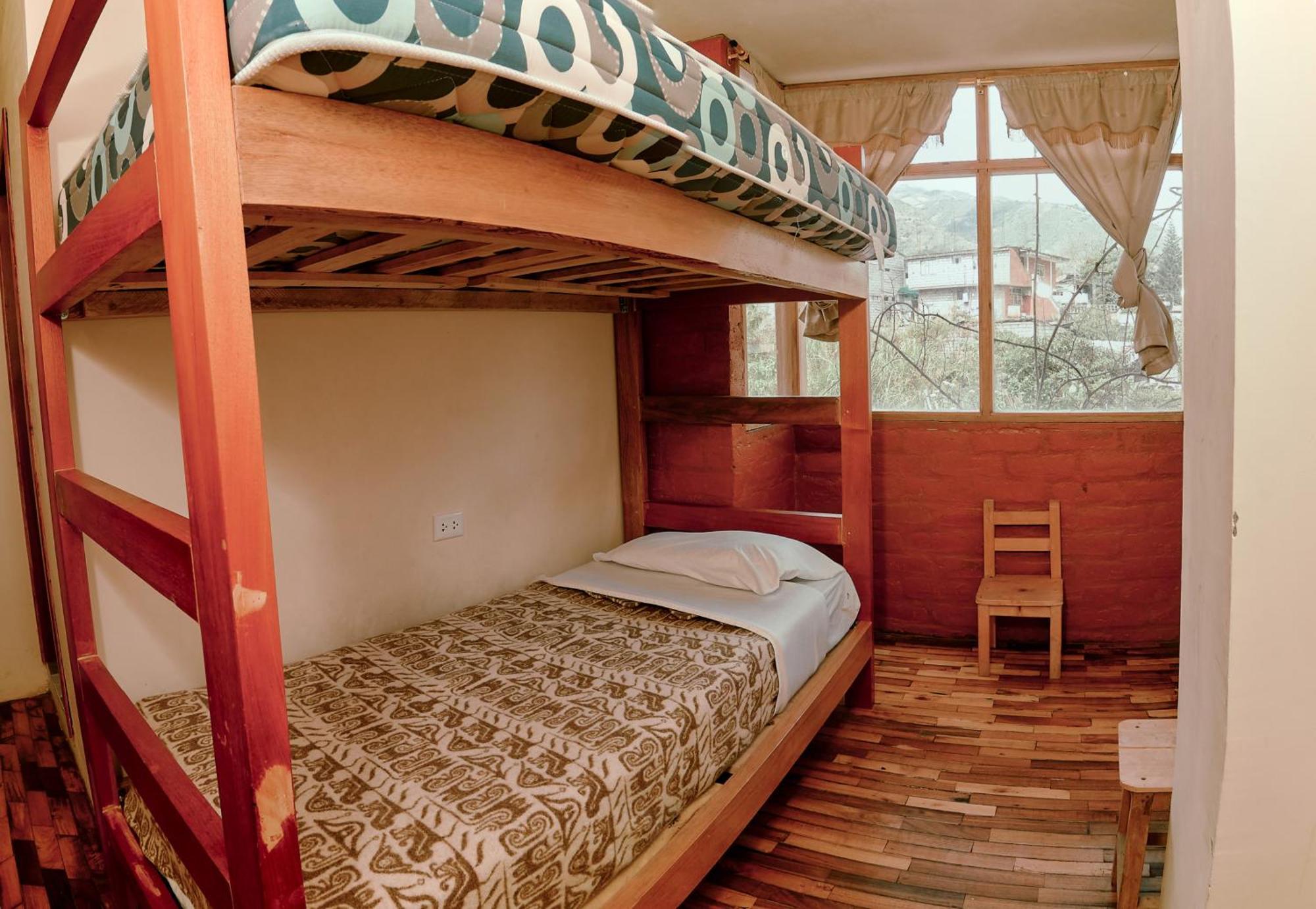 Backpackers-Balcones-River-Lodge バーニョス エクステリア 写真