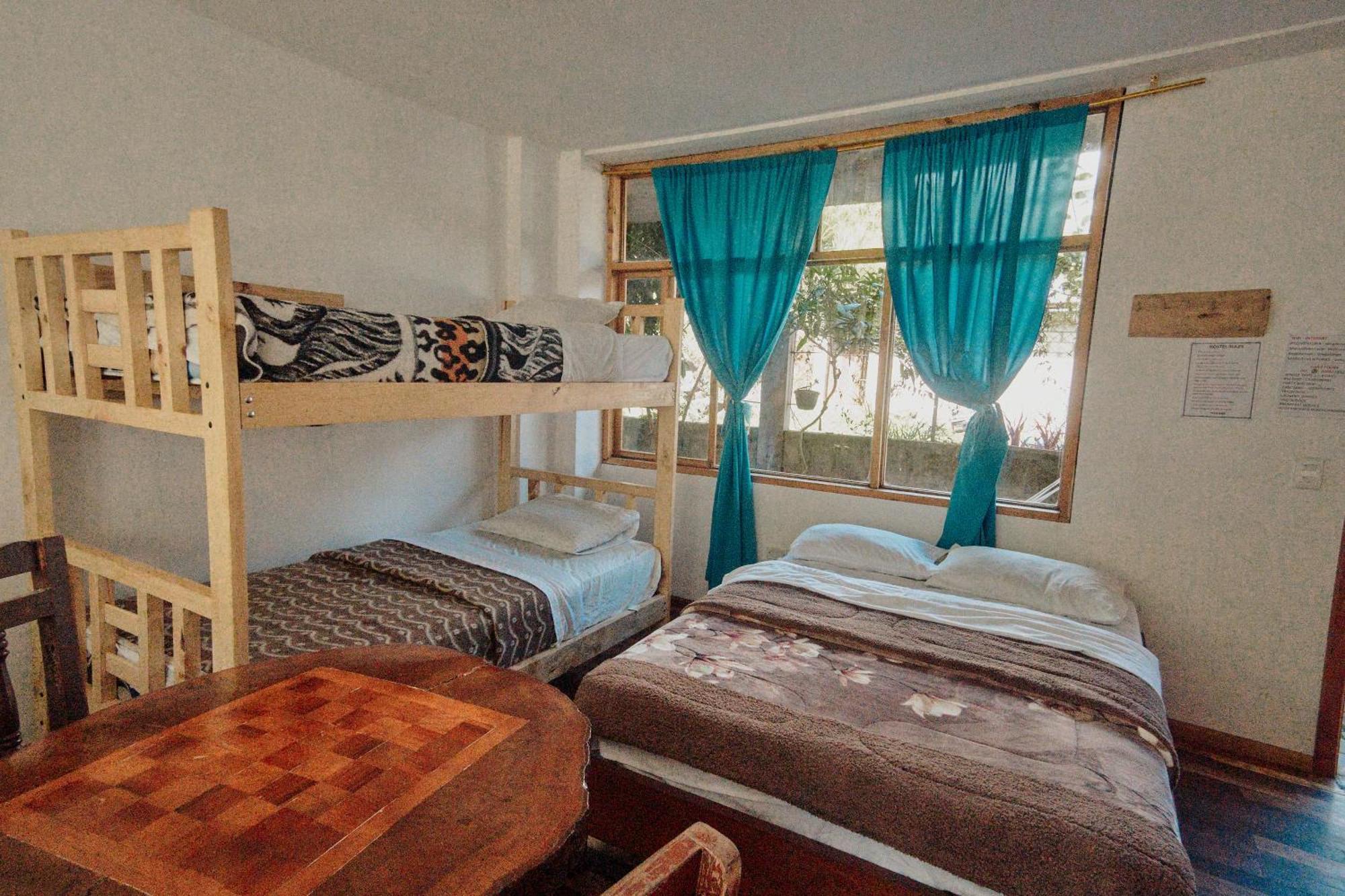 Backpackers-Balcones-River-Lodge バーニョス エクステリア 写真