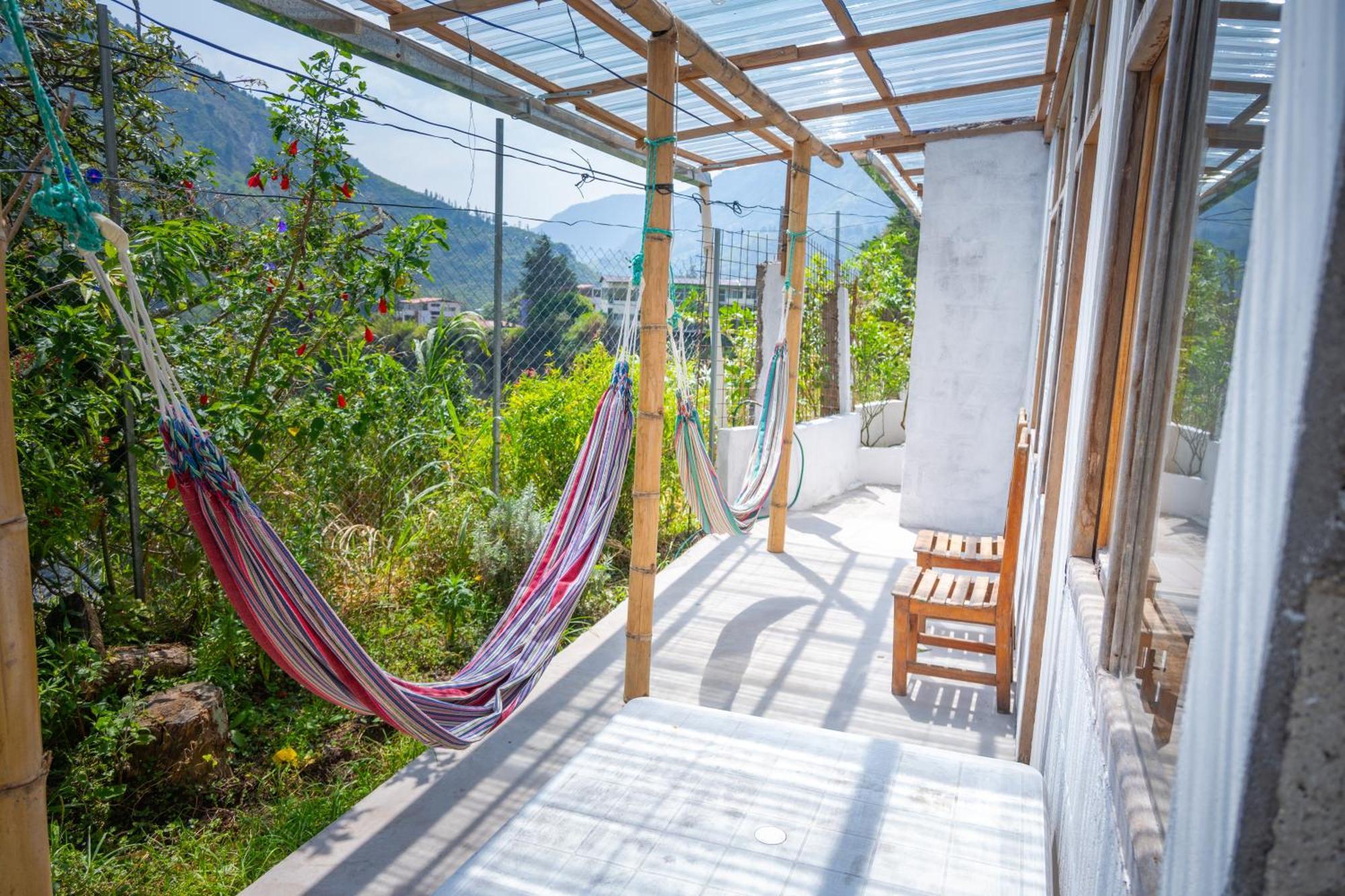 Backpackers-Balcones-River-Lodge バーニョス エクステリア 写真